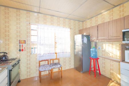 Cozinha de casa à venda com 4 quartos, 220m² em Niterói, Canoas