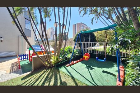 Apartamento para alugar com 145m², 3 quartos e 2 vagas Apartamento para alugar com 145m², 3 quartos e 2 vagasÁrea comum - Playground