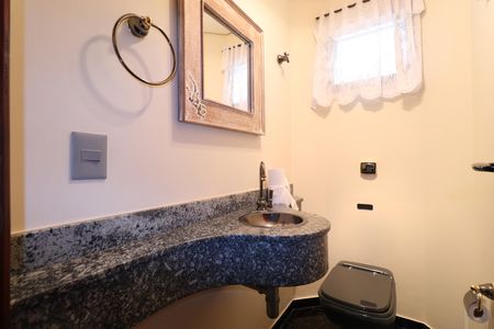 Apartamento para alugar com 145m², 3 quartos e 2 vagasLavabo