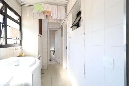 Apartamento para alugar com 145m², 3 quartos e 2 vagasÁrea e banheiro de Serviço
