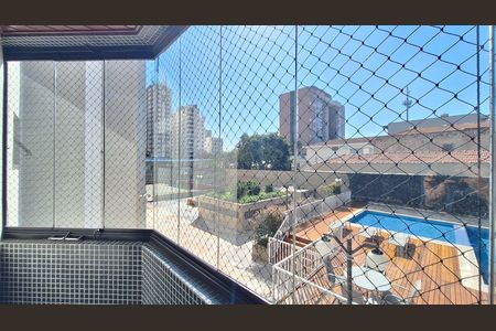 Apartamento para alugar com 145m², 3 quartos e 2 vagas Apartamento para alugar com 145m², 3 quartos e 2 vagasVaranda da suíte