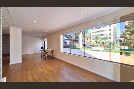 Apartamento para alugar com 145m², 3 quartos e 2 vagas Apartamento para alugar com 145m², 3 quartos e 2 vagasÁrea comum - Salão de festas