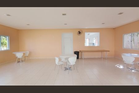 Apartamento para alugar com 55m², 2 quartos e 1 vaga Apartamento para alugar com 55m², 2 quartos e 1 vagaSalão de festas