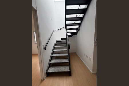 Apartamento à venda com 77m², 1 quarto e sem vaga Apartamento à venda com 77m², 1 quarto e sem vagaSala