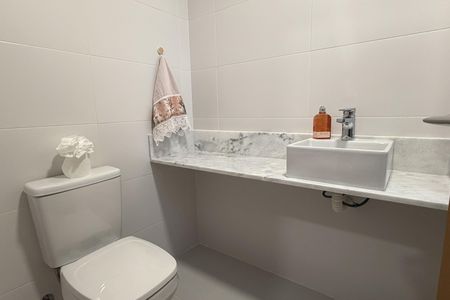 Apartamento para alugar com 87m², 2 quartos e 1 vaga Apartamento para alugar com 87m², 2 quartos e 1 vagaBanheiro da Suíte 1