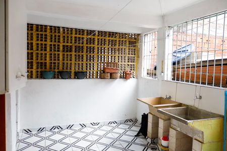 Casa para alugar com 50m², 1 quarto e sem vaga Casa para alugar com 50m², 1 quarto e sem vagaLavanderia