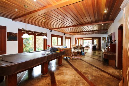 Área comum de casa para alugar com 5 quartos, 870m² em Vila Santo Antônio, Cotia