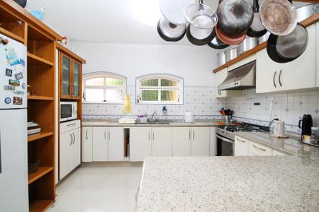 Cozinha de casa para alugar com 5 quartos, 870m² em Vila Santo Antônio, Cotia