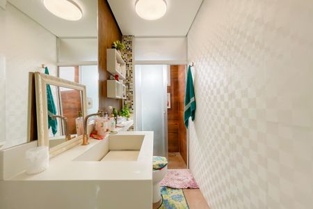 Banheiro 2 de casa de condomínio para alugar com 2 quartos, 65m² em São Pedro, Osasco