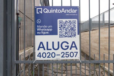 Casa para alugar com 30m², 1 quarto e 1 vaga Casa para alugar com 30m², 1 quarto e 1 vagaPlaca