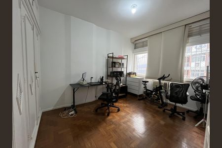 Apartamento à venda com 112m², 2 quartos e sem vaga Apartamento à venda com 112m², 2 quartos e sem vagaSala