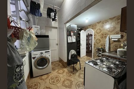 Apartamento à venda com 112m², 2 quartos e sem vaga Apartamento à venda com 112m², 2 quartos e sem vagaCozinha