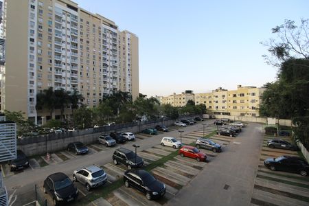Sala - Vista de apartamento para alugar com 3 quartos, 65m² em Jacarepaguá, Rio de Janeiro