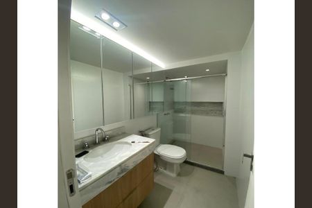 Studio à venda com 36m², 1 quarto e sem vaga Studio à venda com 36m², 1 quarto e sem vagaBanheiro