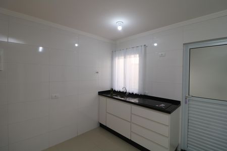 Cozinha de apartamento para alugar com 2 quartos, 43m² em Chácara Mafalda, São Paulo