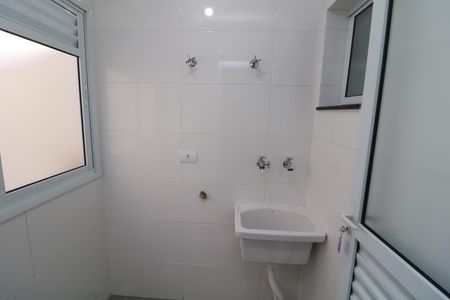 Área de Serviço de apartamento para alugar com 2 quartos, 43m² em Chácara Mafalda, São Paulo