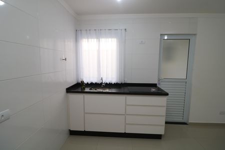 Cozinha de apartamento para alugar com 2 quartos, 43m² em Chácara Mafalda, São Paulo