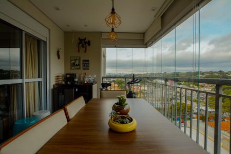 Apartamento à venda com 75m², 2 quartos e 1 vaga Apartamento à venda com 75m², 2 quartos e 1 vagaVARANDA