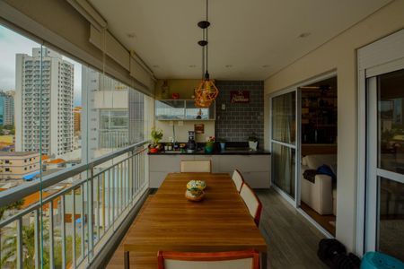 Apartamento à venda com 75m², 2 quartos e 1 vaga Apartamento à venda com 75m², 2 quartos e 1 vagaVARANDA
