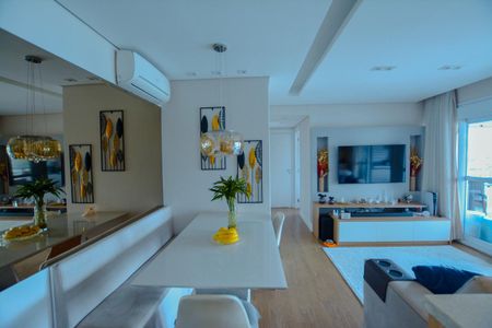 Apartamento à venda com 75m², 2 quartos e 1 vaga Apartamento à venda com 75m², 2 quartos e 1 vagaSALA