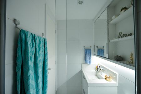 Apartamento à venda com 75m², 2 quartos e 1 vaga Apartamento à venda com 75m², 2 quartos e 1 vagaBANHEIRO