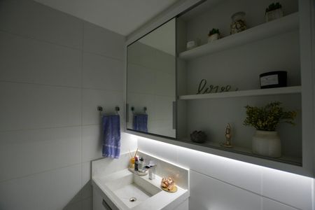 Apartamento à venda com 75m², 2 quartos e 1 vaga Apartamento à venda com 75m², 2 quartos e 1 vagaBANHEIRO