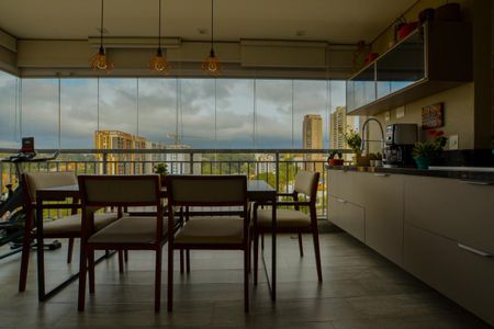 Apartamento à venda com 75m², 2 quartos e 1 vaga Apartamento à venda com 75m², 2 quartos e 1 vagaVARANDA
