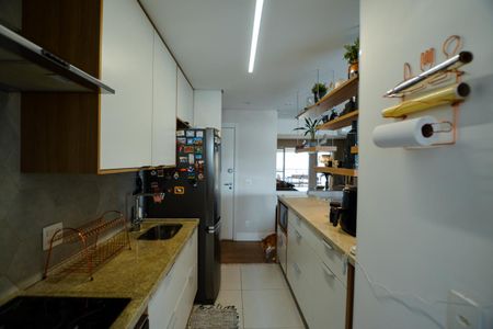 COZINHA de apartamento à venda com 2 quartos, 75m² em Caxingui, São Paulo