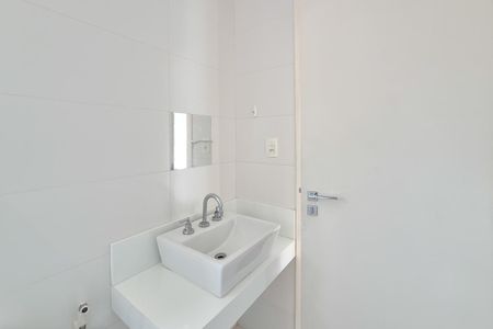 Casa para alugar com 360m², 3 quartos e 6 vagas Casa para alugar com 360m², 3 quartos e 6 vagasBanheiro da Suíte 2