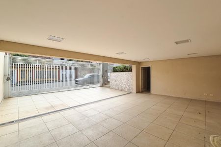 garagem de casa para alugar com 3 quartos, 360m² em Parque dos Passaros, São Bernardo do Campo
