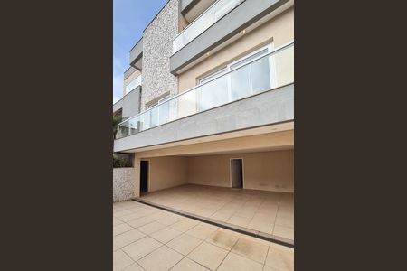 Casa para alugar com 360m², 3 quartos e 6 vagas Casa para alugar com 360m², 3 quartos e 6 vagasgaragem
