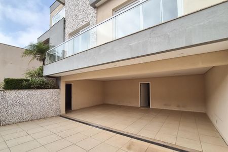 garagem de casa para alugar com 3 quartos, 360m² em Parque dos Passaros, São Bernardo do Campo