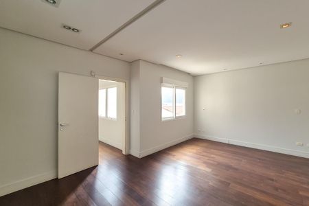 Casa para alugar com 360m², 3 quartos e 6 vagas Casa para alugar com 360m², 3 quartos e 6 vagasSuíte 3