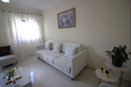 Sala de casa à venda com 2 quartos, 255m² em Santo Antônio, Osasco
