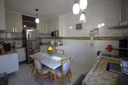 Cozinha de casa à venda com 2 quartos, 255m² em Santo Antônio, Osasco