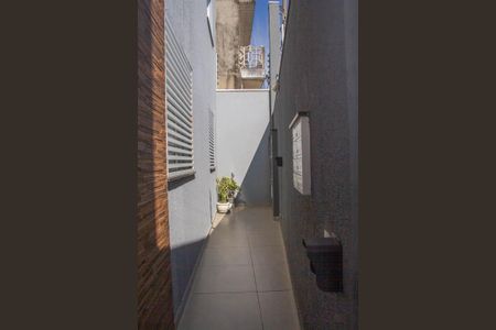 Casa de condomínio para alugar com 43m², 2 quartos e sem vaga Casa de condomínio para alugar com 43m², 2 quartos e sem vagaCorredor