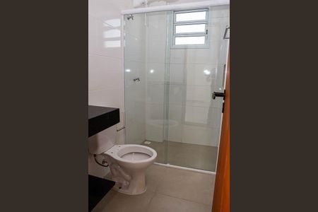 Casa de condomínio para alugar com 43m², 2 quartos e sem vaga Casa de condomínio para alugar com 43m², 2 quartos e sem vagaBanheiro