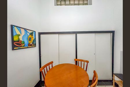 Apartamento à venda com 30m², 1 quarto e sem vaga