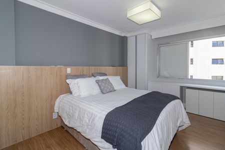 Apartamento à venda com 81m², 2 quartos e 1 vaga Apartamento à venda com 81m², 2 quartos e 1 vagaQuarto Suíte