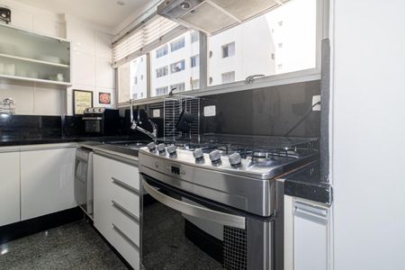 Apartamento à venda com 81m², 2 quartos e 1 vaga Apartamento à venda com 81m², 2 quartos e 1 vagaCozinha