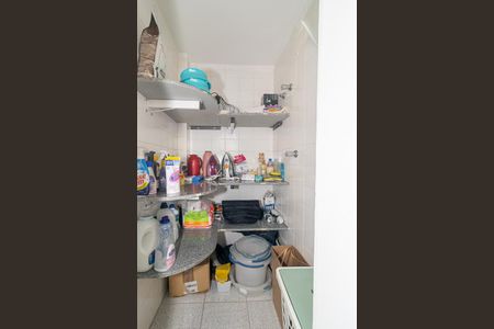 Apartamento à venda com 81m², 2 quartos e 1 vaga Apartamento à venda com 81m², 2 quartos e 1 vagaDespensa