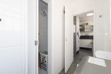 Apartamento à venda com 81m², 2 quartos e 1 vaga Apartamento à venda com 81m², 2 quartos e 1 vagaÁrea de Serviço
