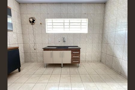Casa à venda com 2 quartos, 255m² em Vila Sonia, São Paulo