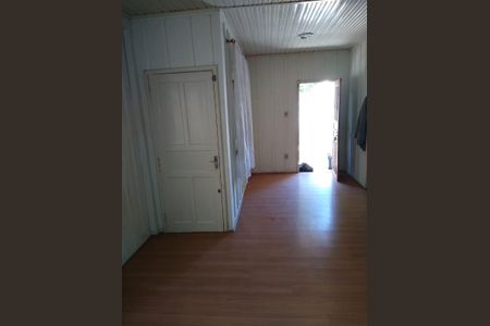 Casa à venda com 124m², 2 quartos e 3 vagas Casa à venda com 124m², 2 quartos e 3 vagasSala