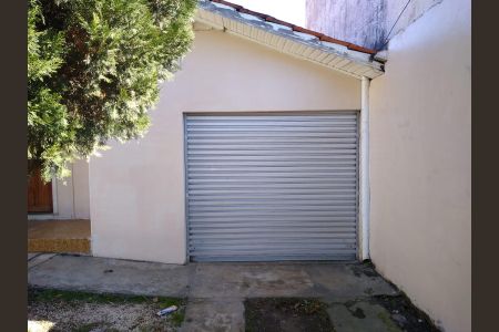 Casa à venda com 124m², 2 quartos e 3 vagas Casa à venda com 124m², 2 quartos e 3 vagasÁrea externa