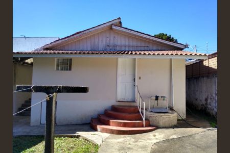 Casa à venda com 124m², 2 quartos e 3 vagas Casa à venda com 124m², 2 quartos e 3 vagasFachada da casa