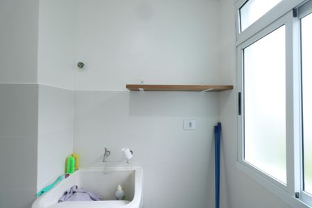 Área de Serviço de apartamento para alugar com 2 quartos, 45m² em Vila Conceicao, Diadema