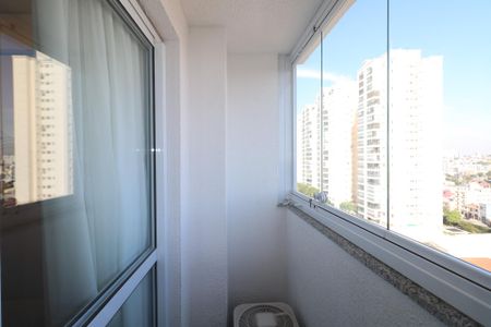 Apartamento para alugar com 44m², 1 quarto e 1 vaga Apartamento para alugar com 44m², 1 quarto e 1 vagaVaranda
