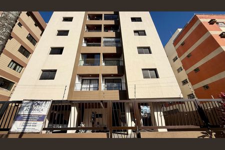 Fachada de apartamento para alugar com 2 quartos, 62m² em Jardim Tres Marias, Guarujá