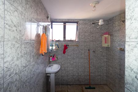 Apartamento à venda com 60m², 2 quartos e 1 vaga Apartamento à venda com 60m², 2 quartos e 1 vagaBanheiro